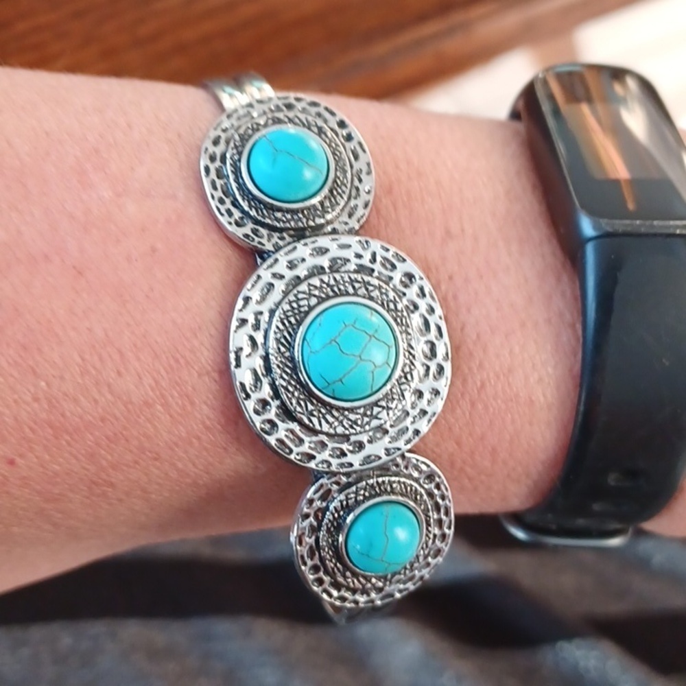 Silver-toned Turquoise Cuff x 3 - Picture 2 of 6